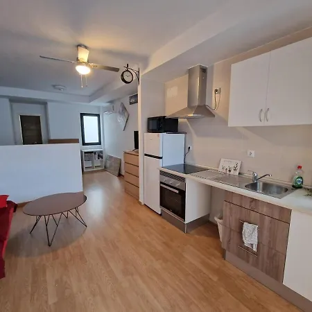 Castilla Del Patrocinio, Coqueto De 1dormitorio Apartment Sevilla